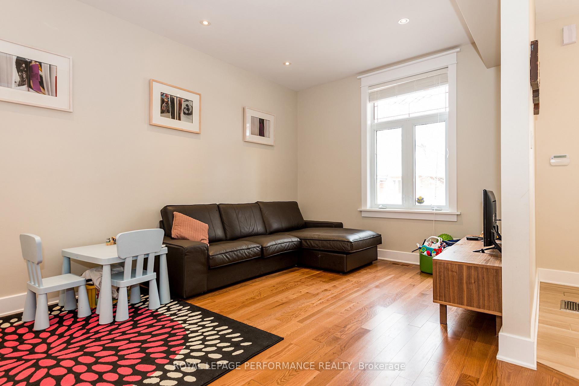 Photo 3 of 88 Third Avenue, Ottawa, Glebe — HOMEH