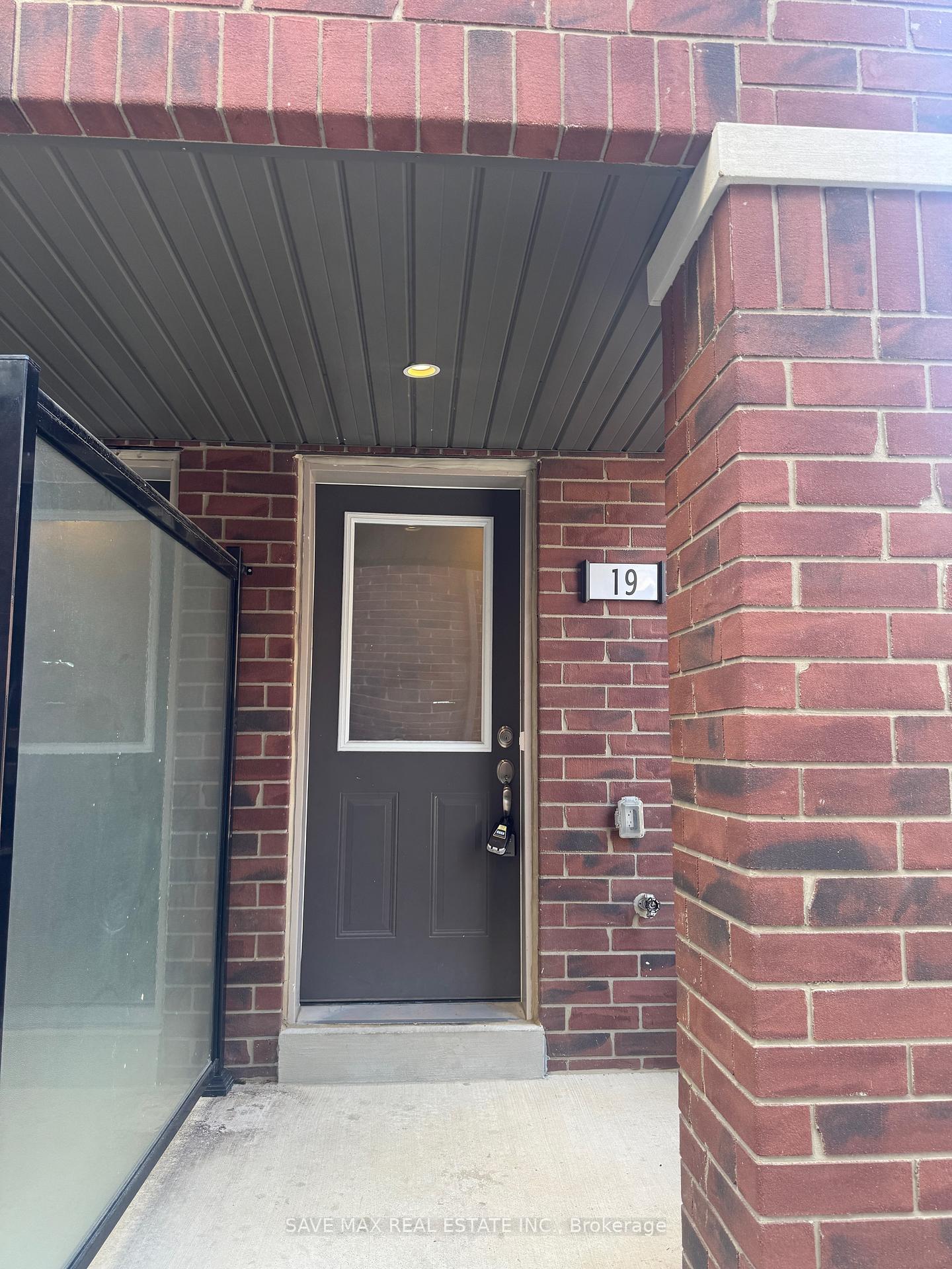 Photo 1 of 19 Petley Street, Clarington, Courtice — HOMEH