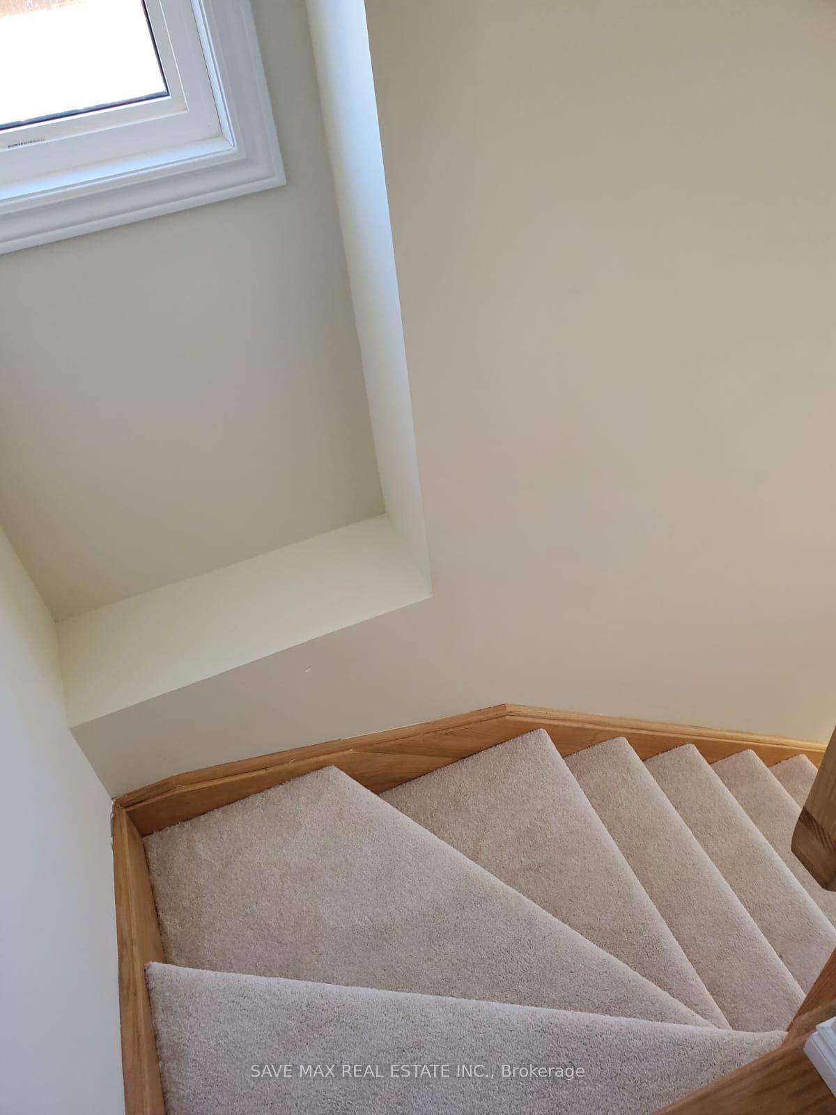 Photo 13 of 19 Petley Street, Clarington, Courtice — HOMEH