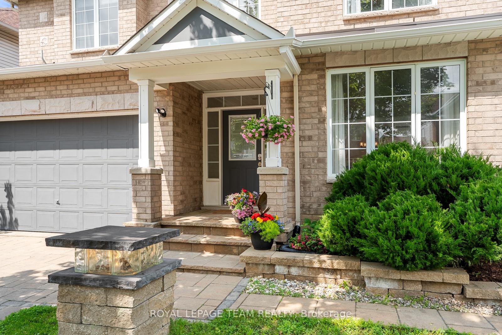 Photo 2 of 33 Valencia Street, Ottawa, Barrhaven East — HOMEH