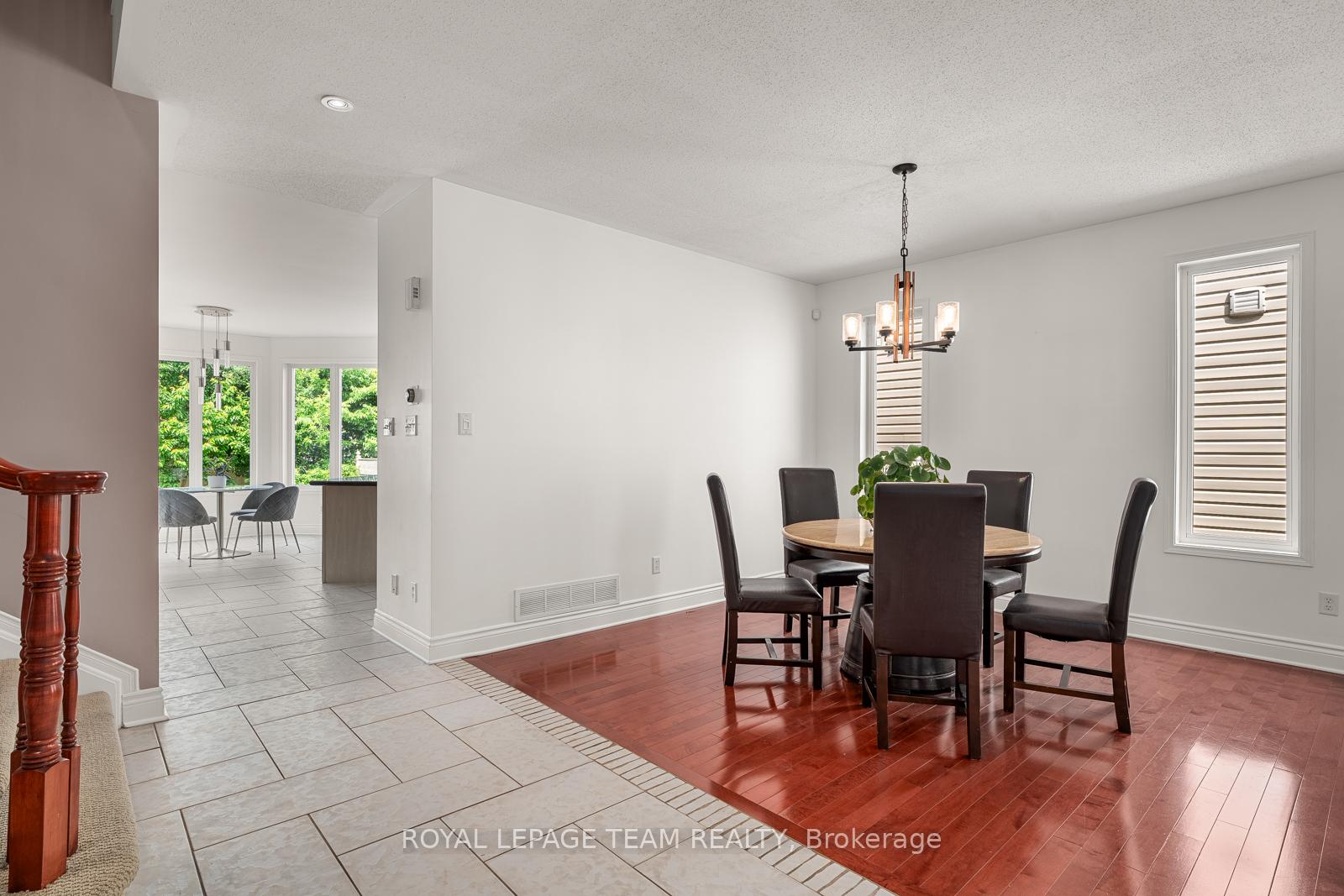 Photo 8 of 33 Valencia Street, Ottawa, Barrhaven East — HOMEH