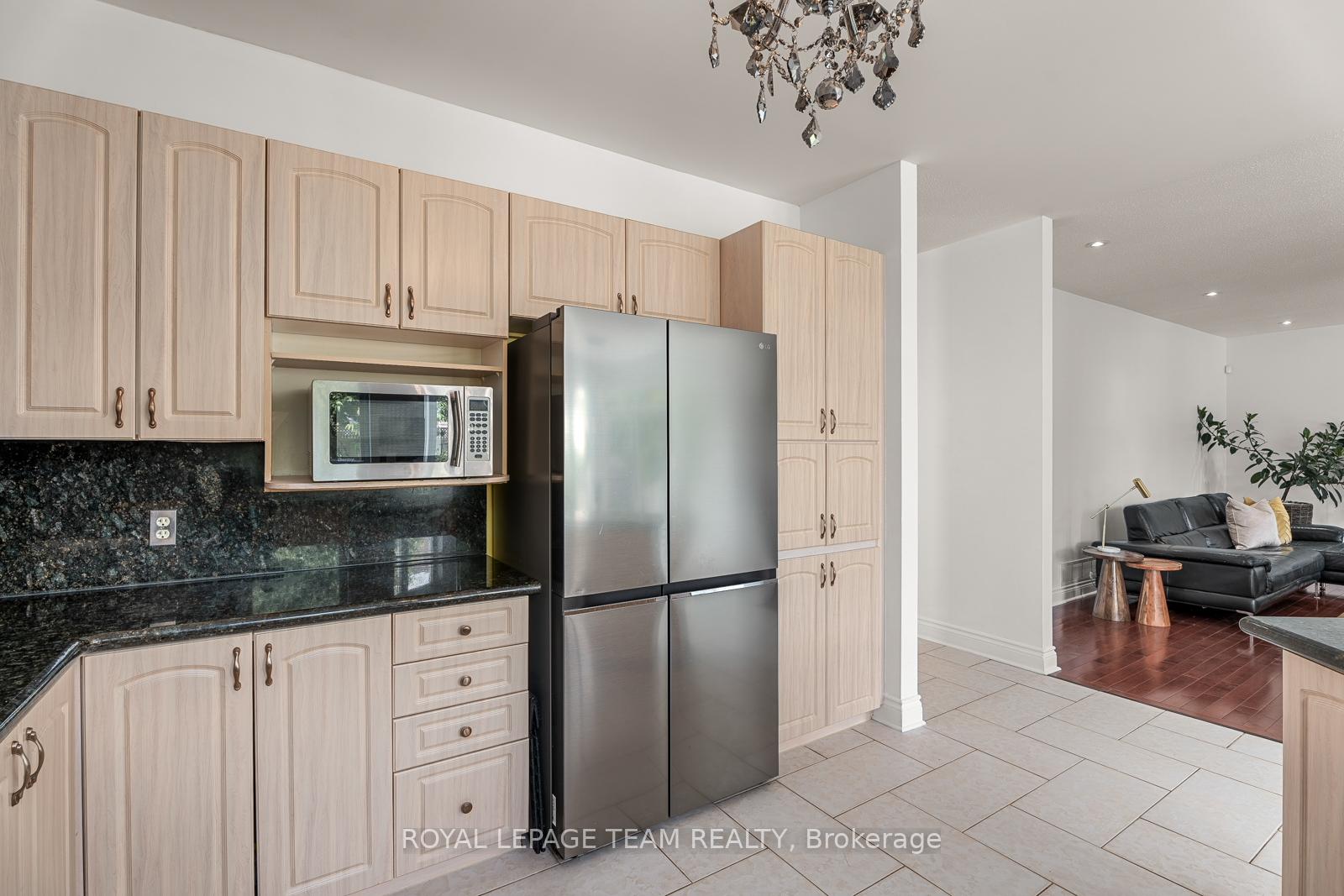 Photo 14 of 33 Valencia Street, Ottawa, Barrhaven East — HOMEH