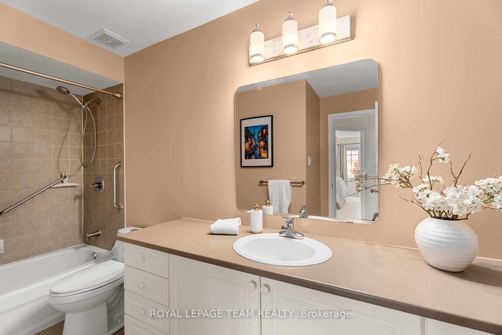 Photo 27 of 33 Valencia Street, Ottawa, Barrhaven East — HOMEH