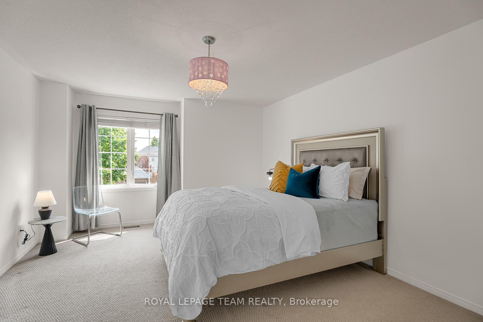 Photo 28 of 33 Valencia Street, Ottawa, Barrhaven East — HOMEH
