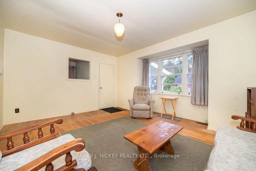 Photo 9 of 46 Thomson Crescent, Deep River — HOMEH