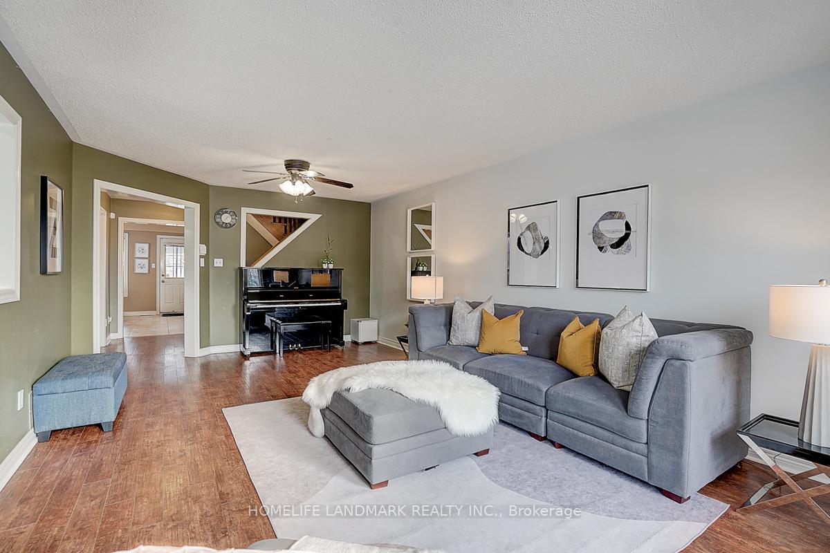 Photo 7 of 1 Milloy Place, Aurora, Aurora Grove — HOMEH