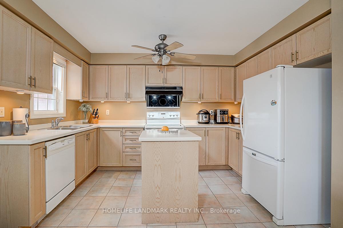 Photo 13 of 1 Milloy Place, Aurora, Aurora Grove — HOMEH