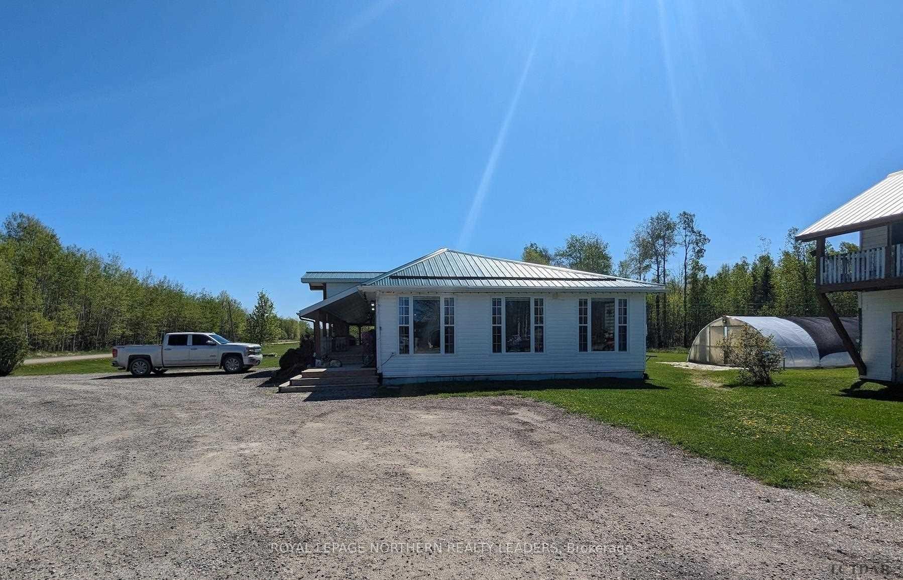 Photo 15 of 700 Nahma Road, Cochrane — HOMEH