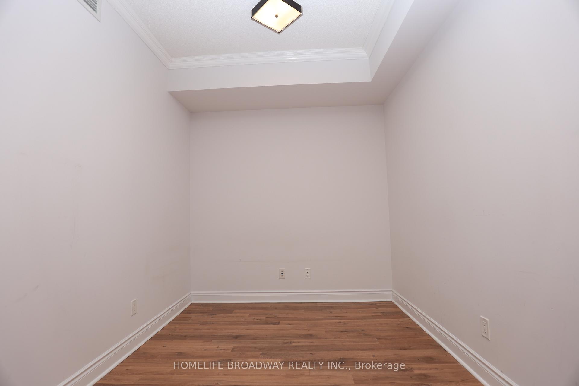 Photo 5 of Unit 180, 23 Cox Boulevard, Markham, Unionville — HOMEH