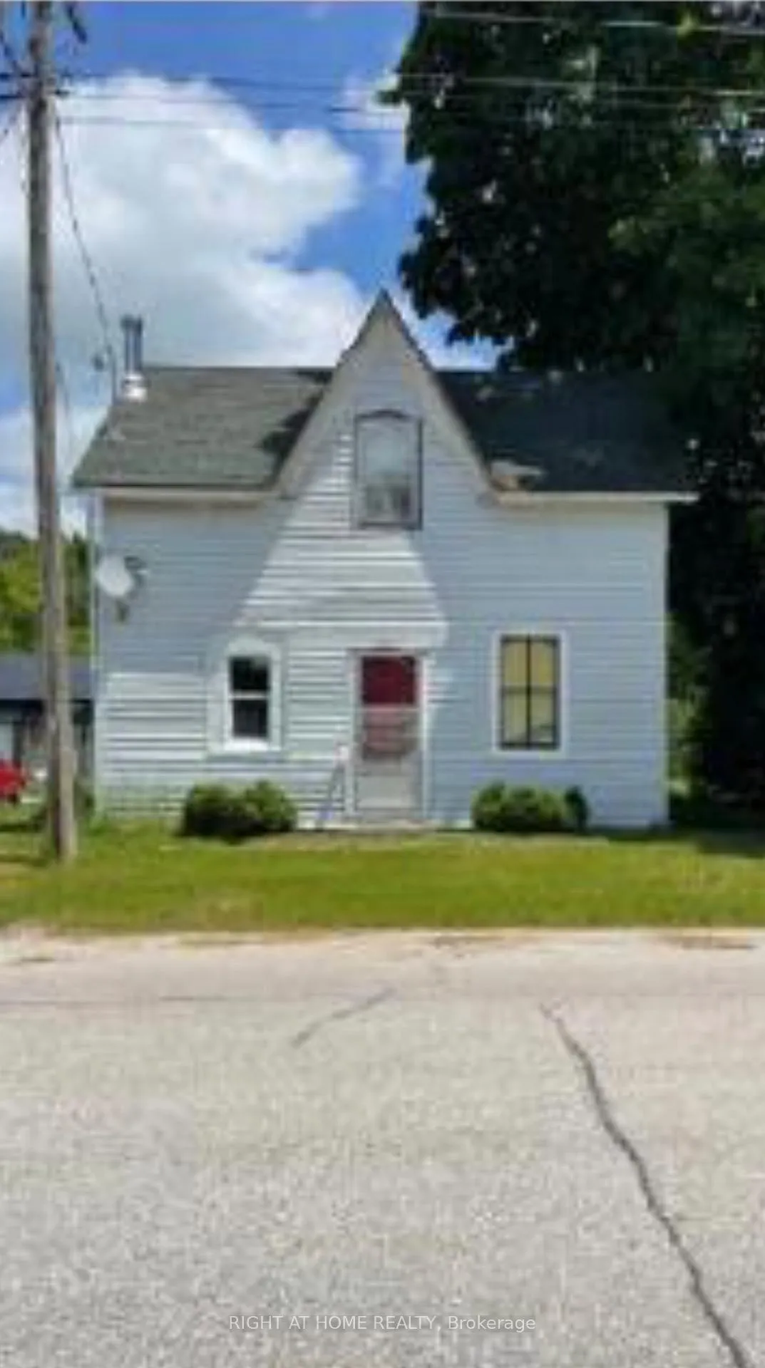 Photo 1 of 136177 Concession 8, Chatsworth — HOMEH