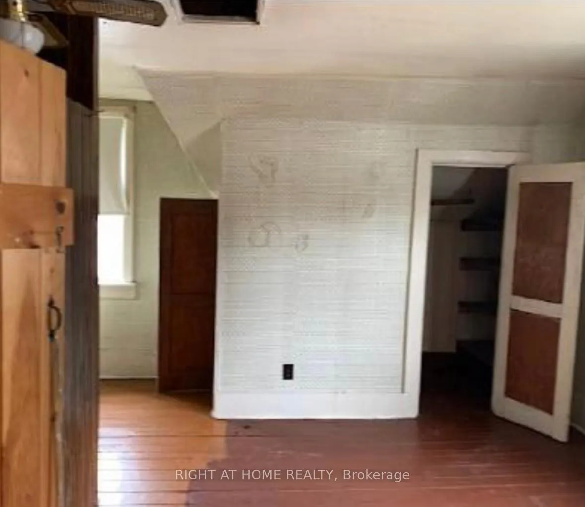 Photo 4 of 136177 Concession 8, Chatsworth — HOMEH