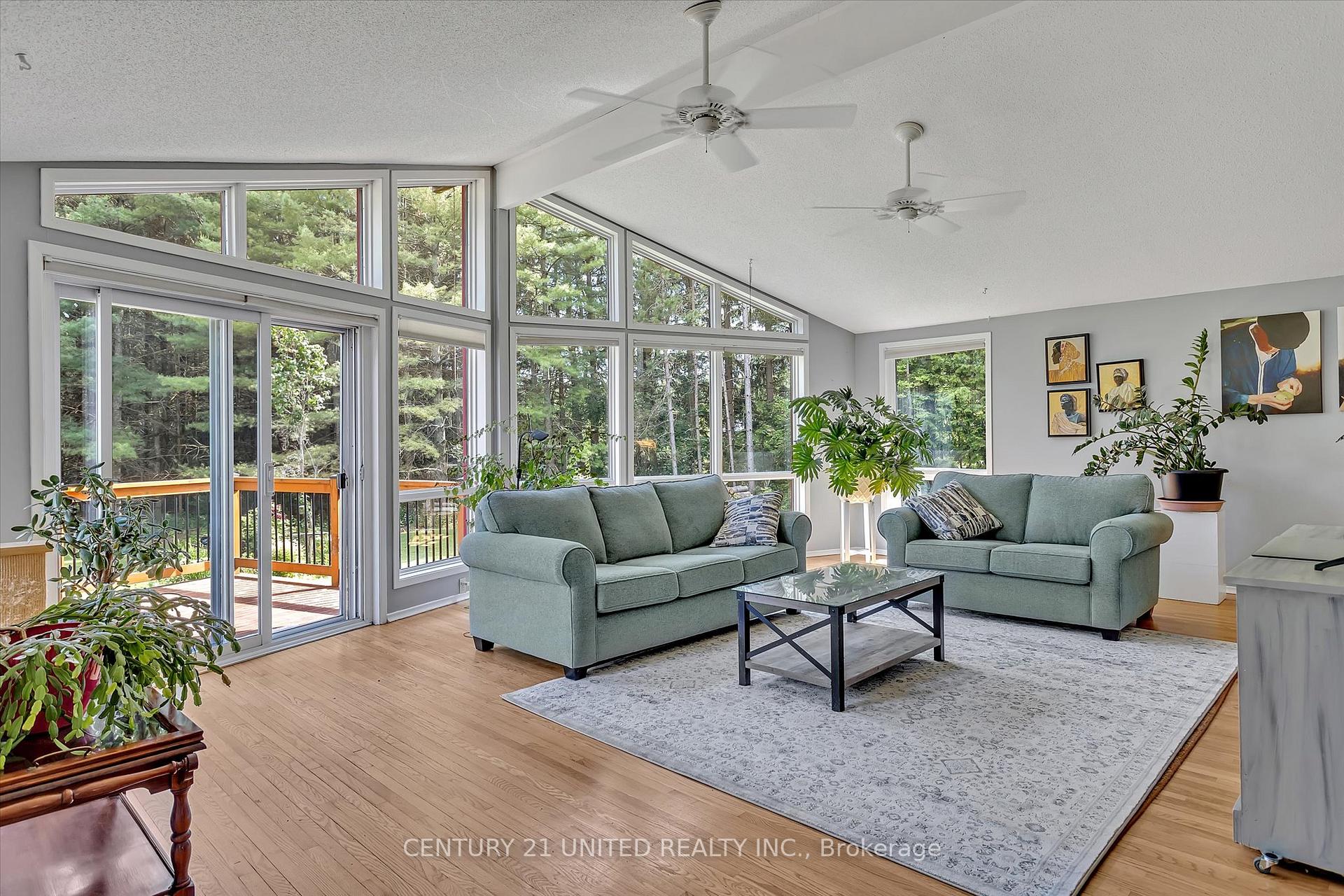 Photo 14 of 723 Ford Crescent, Cavan Monaghan, Cavan Twp — HOMEH