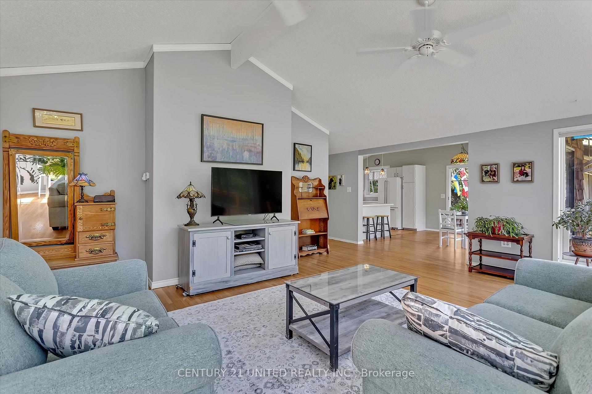 Photo 18 of 723 Ford Crescent, Cavan Monaghan, Cavan Twp — HOMEH