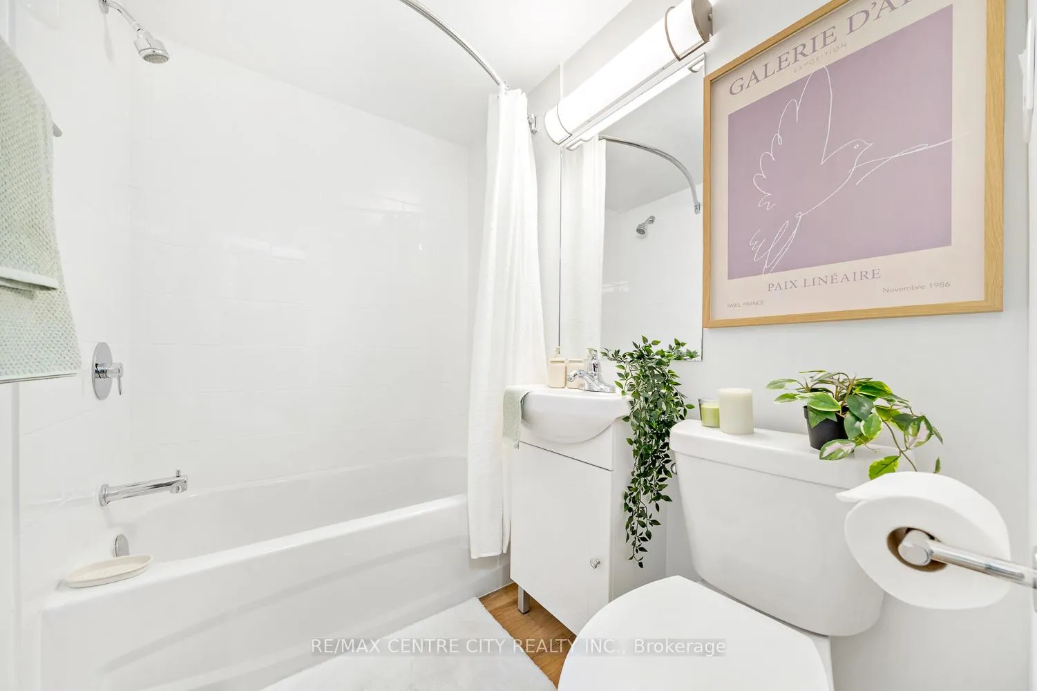 Photo 20 of Unit 22, 232 Elm Street, St. Thomas — HOMEH