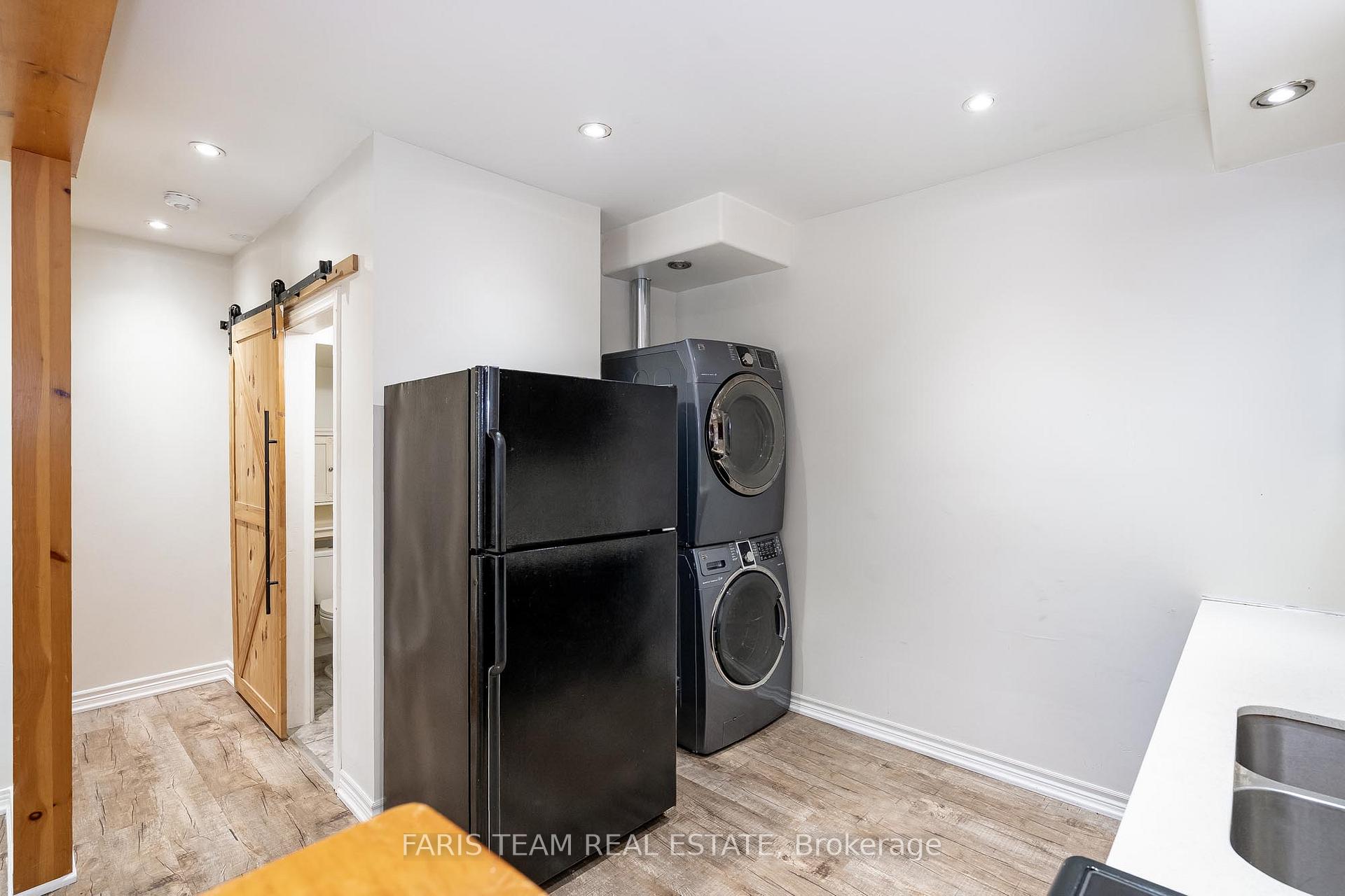 Photo 13 of 143 Burton Avenue, Barrie, Allandale — HOMEH