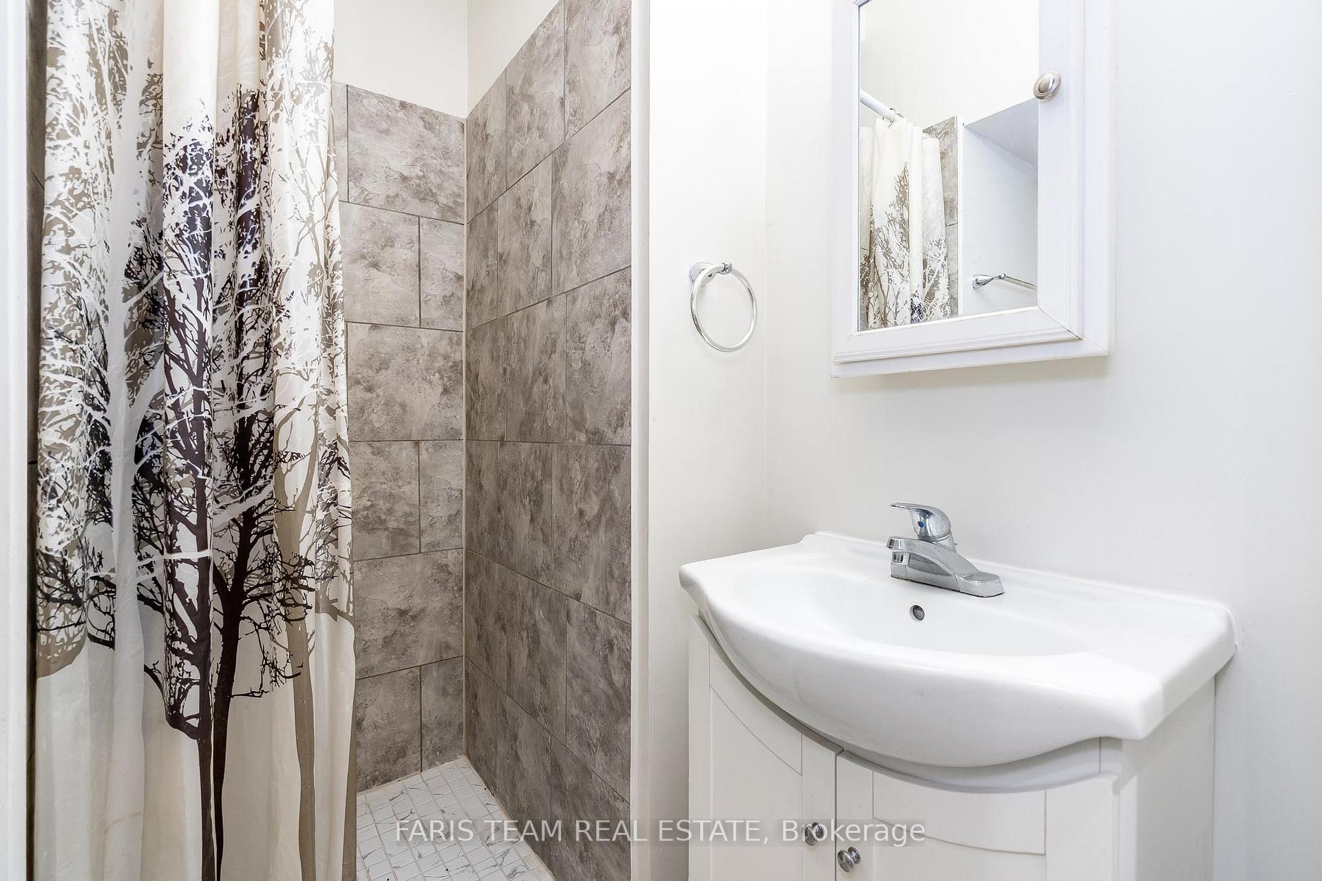 Photo 17 of 143 Burton Avenue, Barrie, Allandale — HOMEH