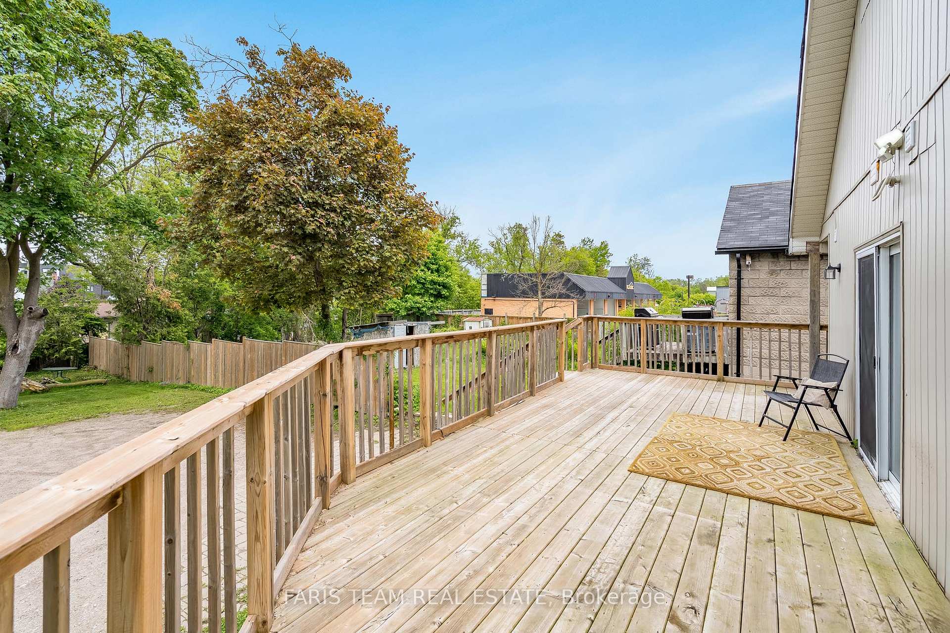 Photo 19 of 143 Burton Avenue, Barrie, Allandale — HOMEH