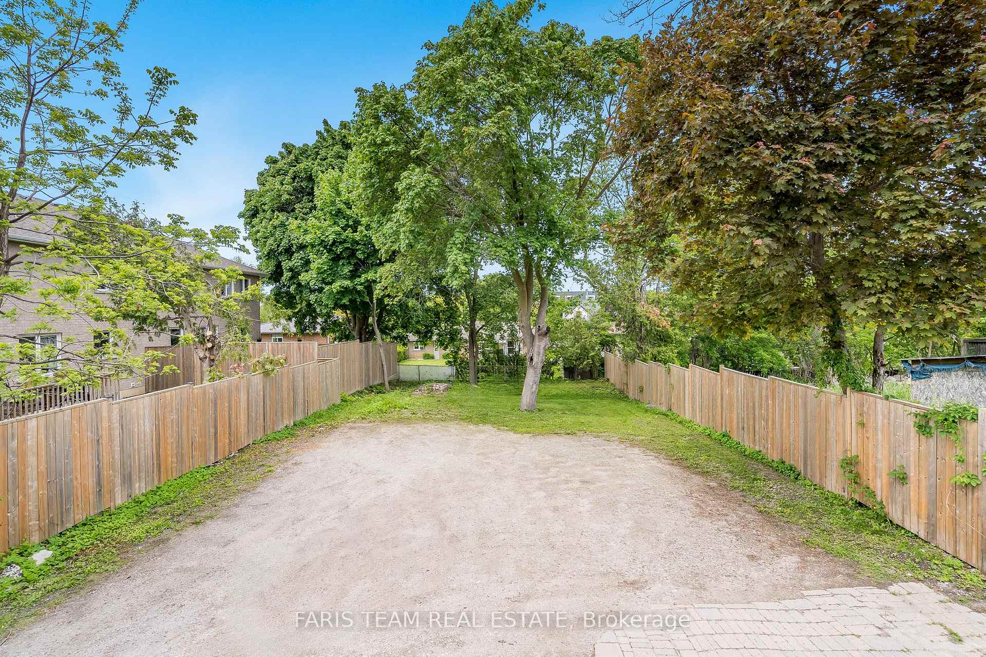 Photo 21 of 143 Burton Avenue, Barrie, Allandale — HOMEH