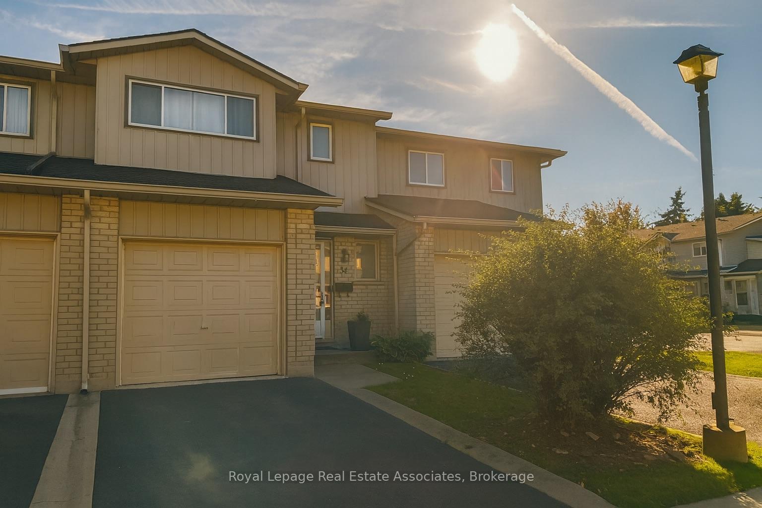 Photo 1 of Unit 34, 1675 Upper Gage Avenue, Hamilton, Broughton — HOMEH