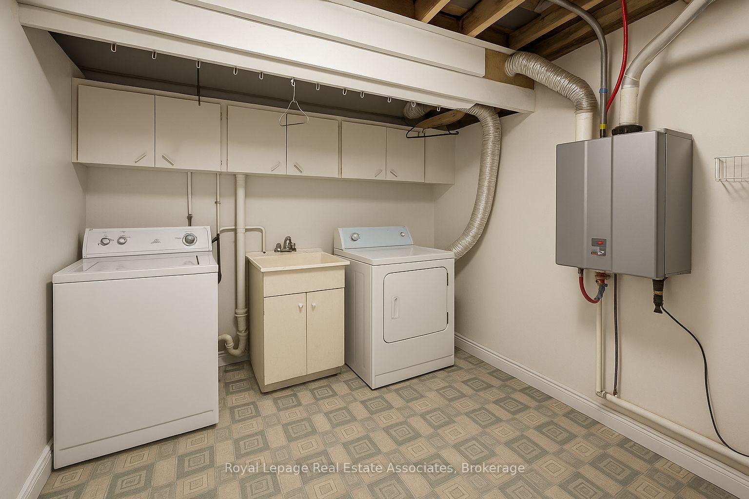 Photo 19 of Unit 34, 1675 Upper Gage Avenue, Hamilton, Broughton — HOMEH