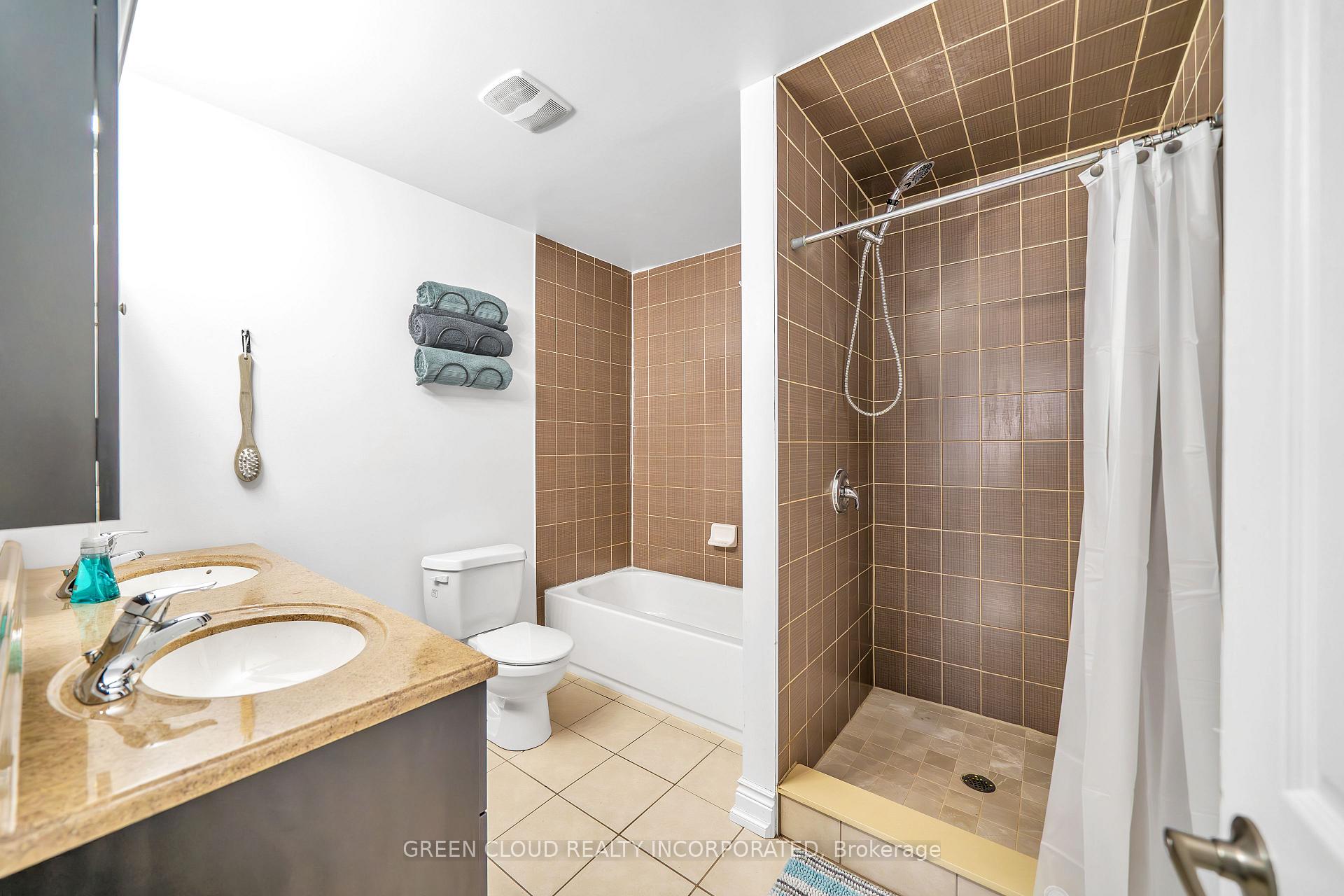 Photo 23 of 42 Hesketh Road, Ajax, Central East — HOMEH