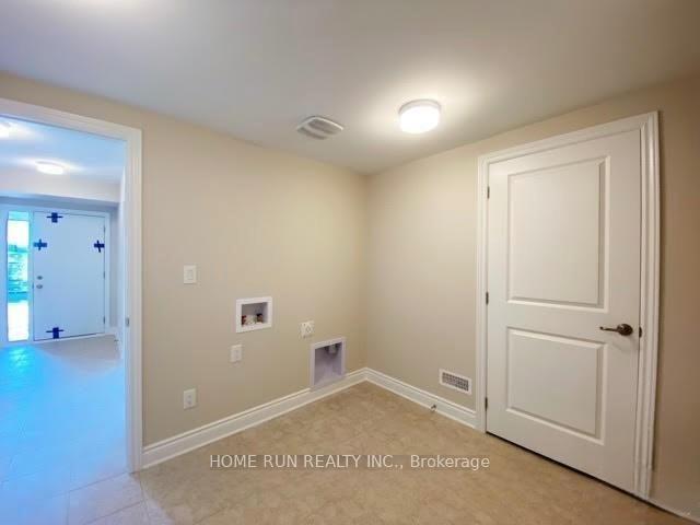 Photo 3 of 107 Kyanite Lane, Ottawa, Barrhaven - Heritage Park — HOMEH