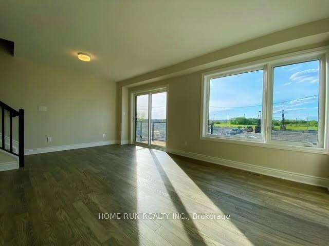 Photo 11 of 107 Kyanite Lane, Ottawa, Barrhaven - Heritage Park — HOMEH