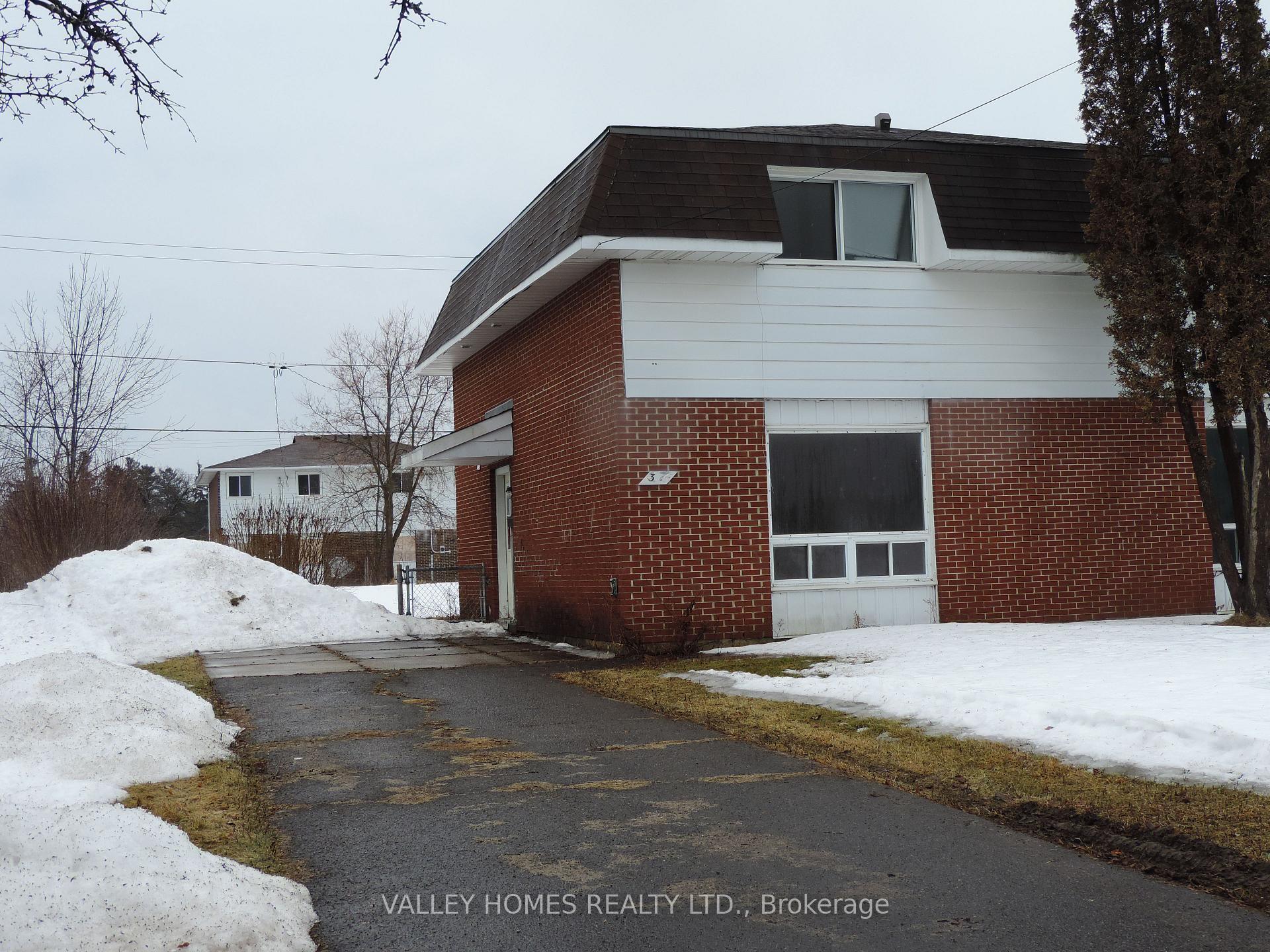 Photo 1 of 376 Pattie Drive S, Carleton Place — HOMEH