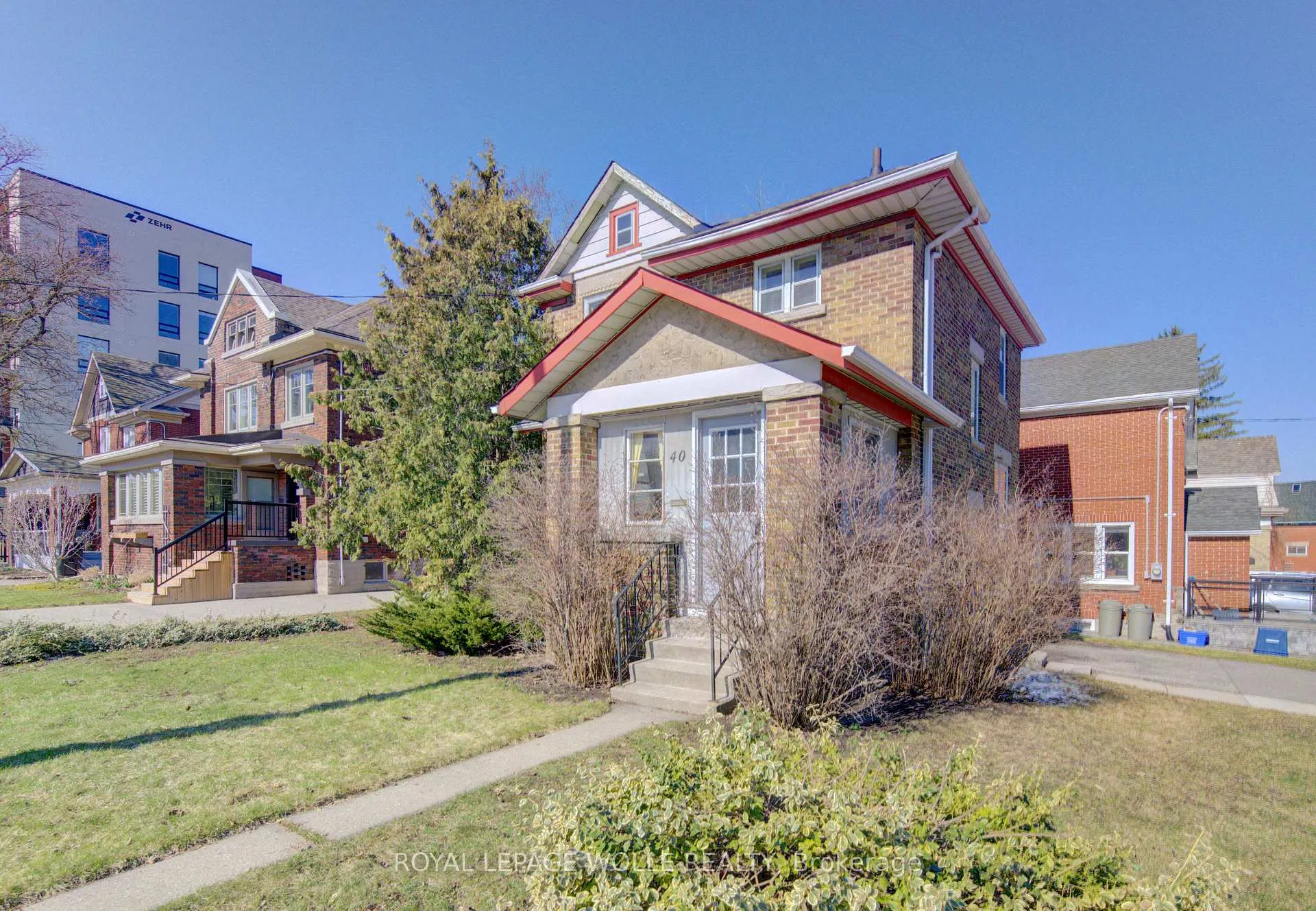 Photo 3 of 40 Union Street E, Waterloo — HOMEH