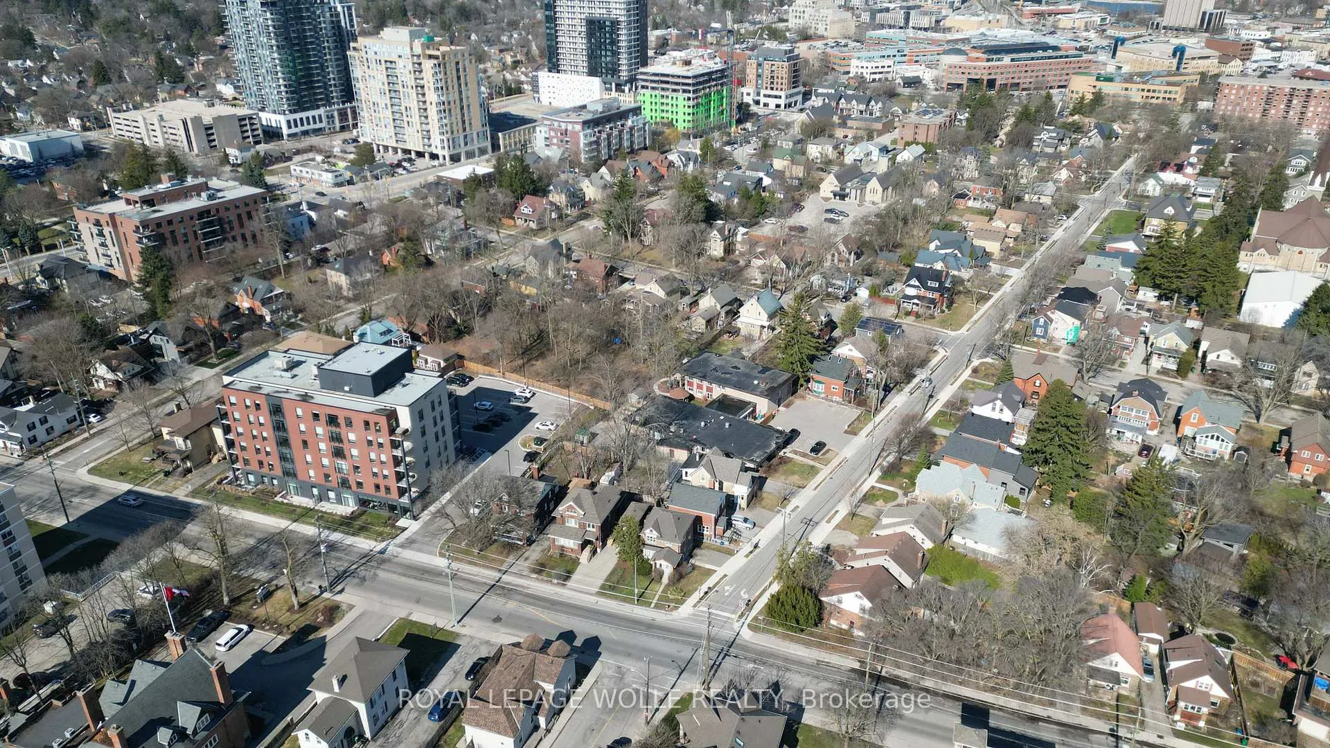 Photo 28 of 40 Union Street E, Waterloo — HOMEH