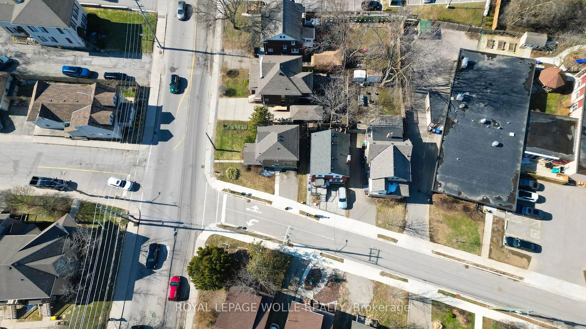 Photo 31 of 40 Union Street E, Waterloo — HOMEH
