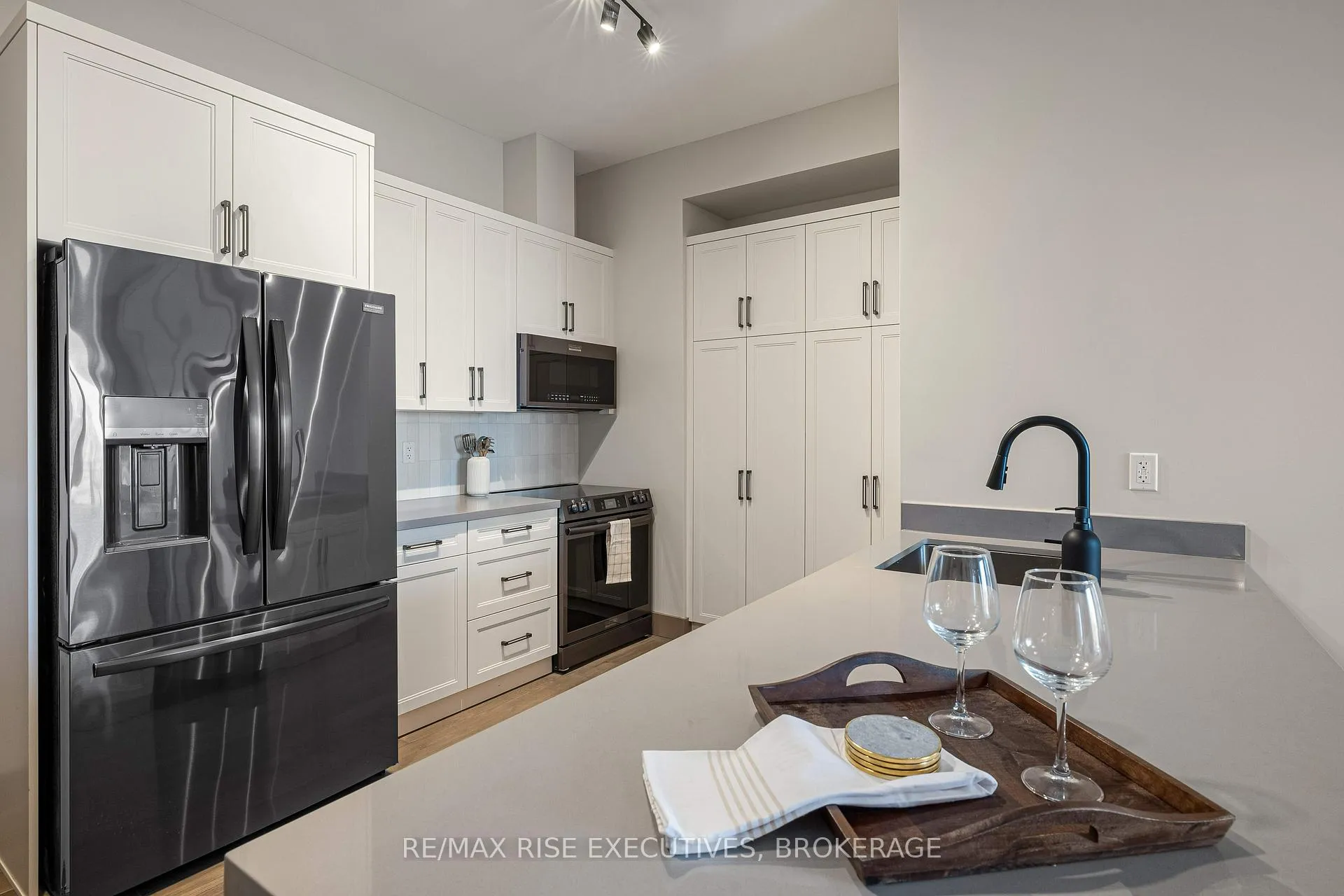 Photo 4 of Unit 515, 2274 Princess Street, Kingston, City Northwest — HOMEH