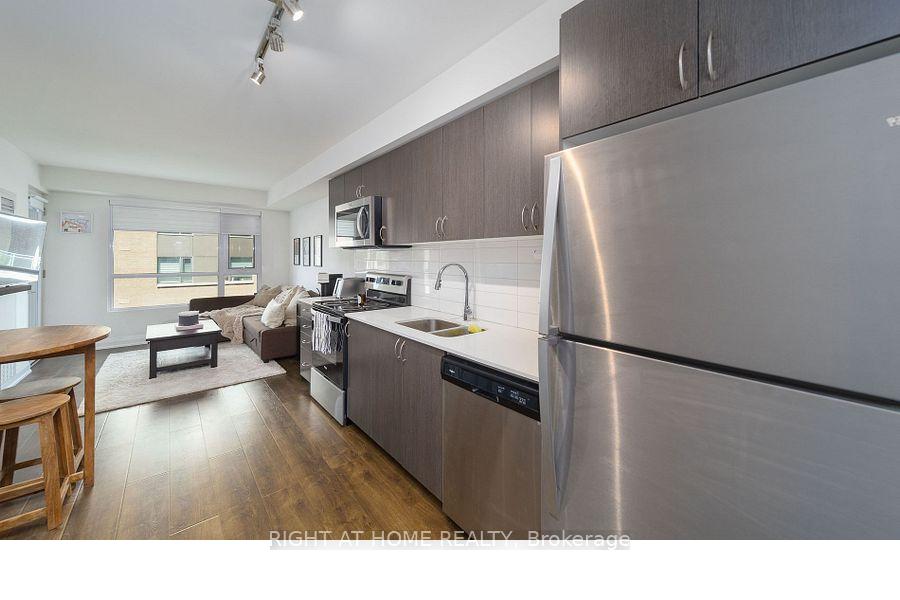 Photo 3 of Unit 205, 58 Lakeside Terrace, Barrie, Little Lake — HOMEH