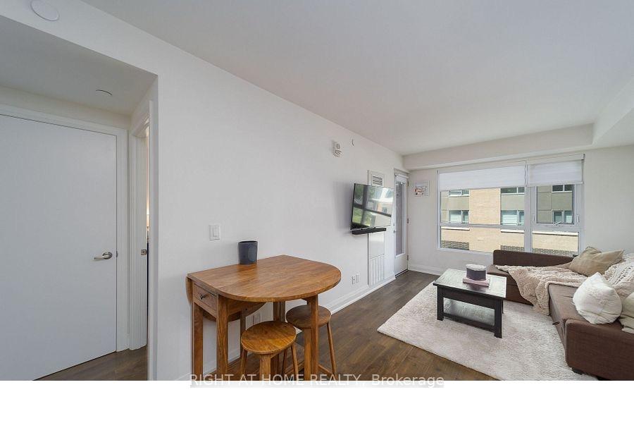 Photo 4 of Unit 205, 58 Lakeside Terrace, Barrie, Little Lake — HOMEH