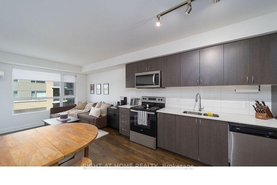 Photo 5 of Unit 205, 58 Lakeside Terrace, Barrie, Little Lake — HOMEH