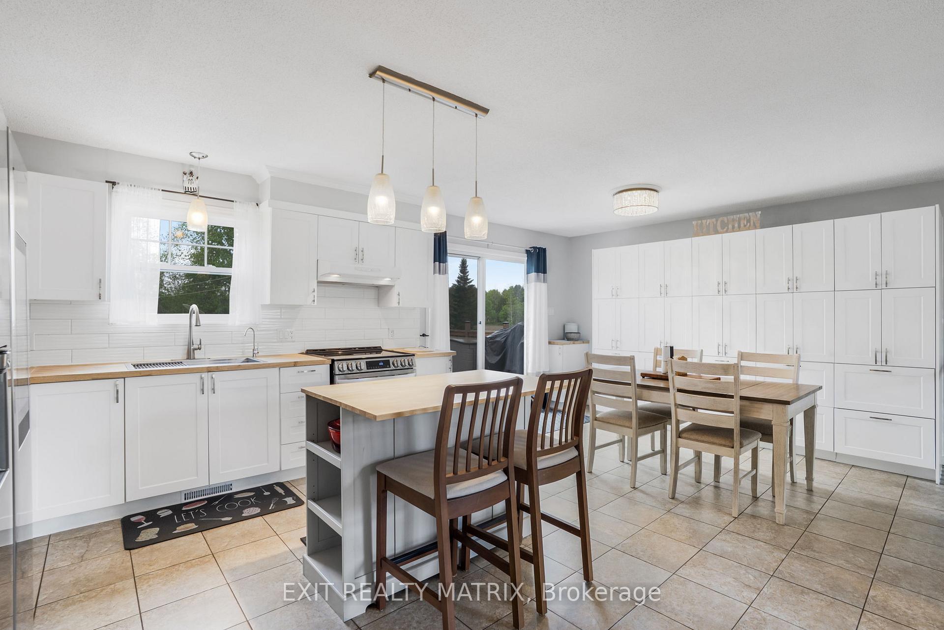 Photo 8 of 2140 Bedard Street, Champlain, Champlain Twp — HOMEH