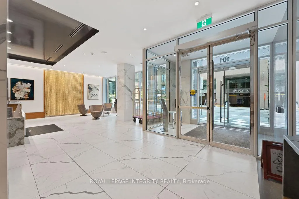 Photo 3 of Unit 802, 101 Queen Street, Ottawa, Ottawa Centre — HOMEH