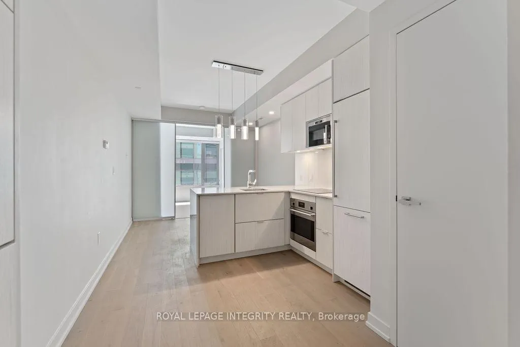Photo 7 of Unit 802, 101 Queen Street, Ottawa, Ottawa Centre — HOMEH
