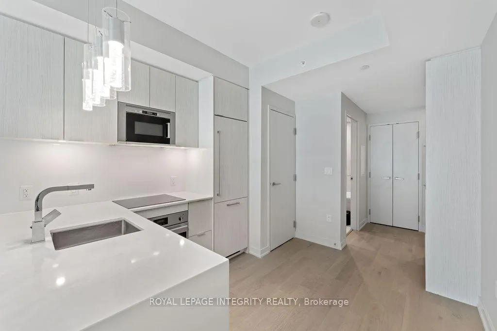 Photo 11 of Unit 802, 101 Queen Street, Ottawa, Ottawa Centre — HOMEH