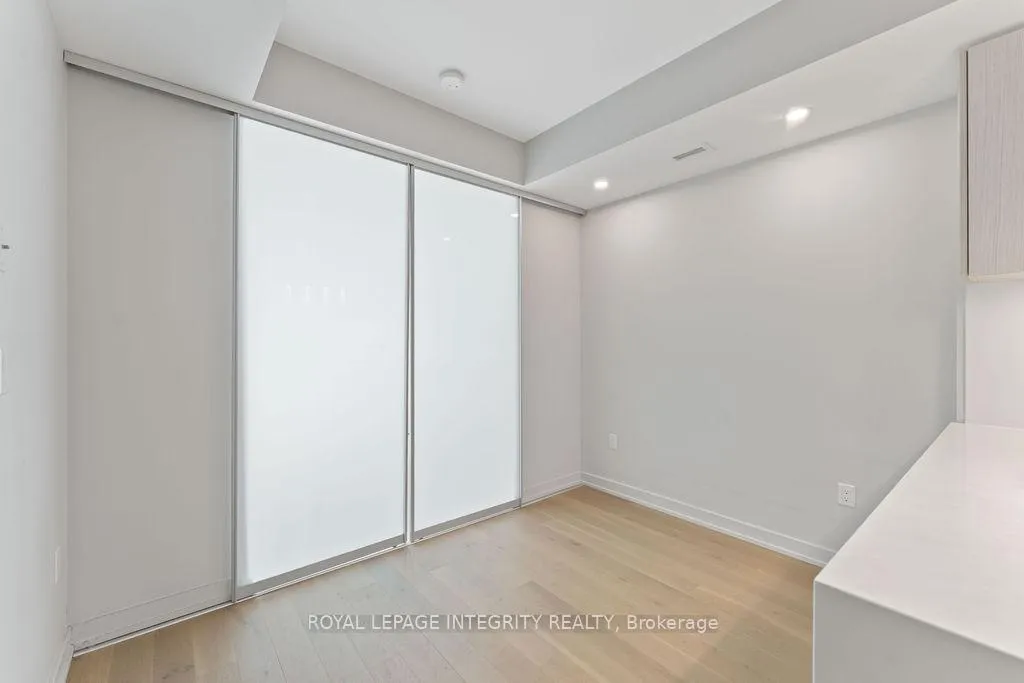 Photo 14 of Unit 802, 101 Queen Street, Ottawa, Ottawa Centre — HOMEH