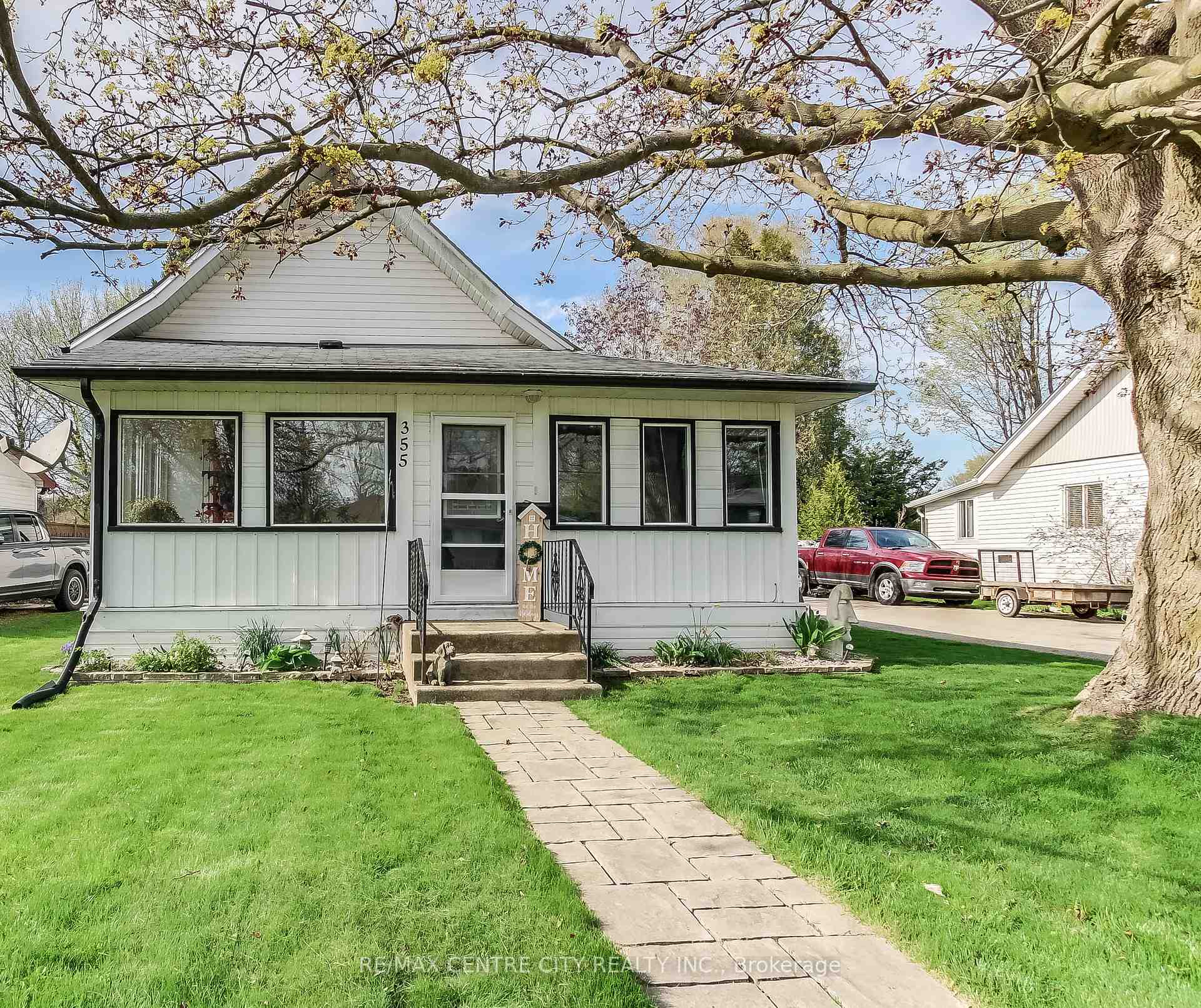 Photo 1 of 355 Warren Street, Central Elgin, Rural Central Elgin — HOMEH