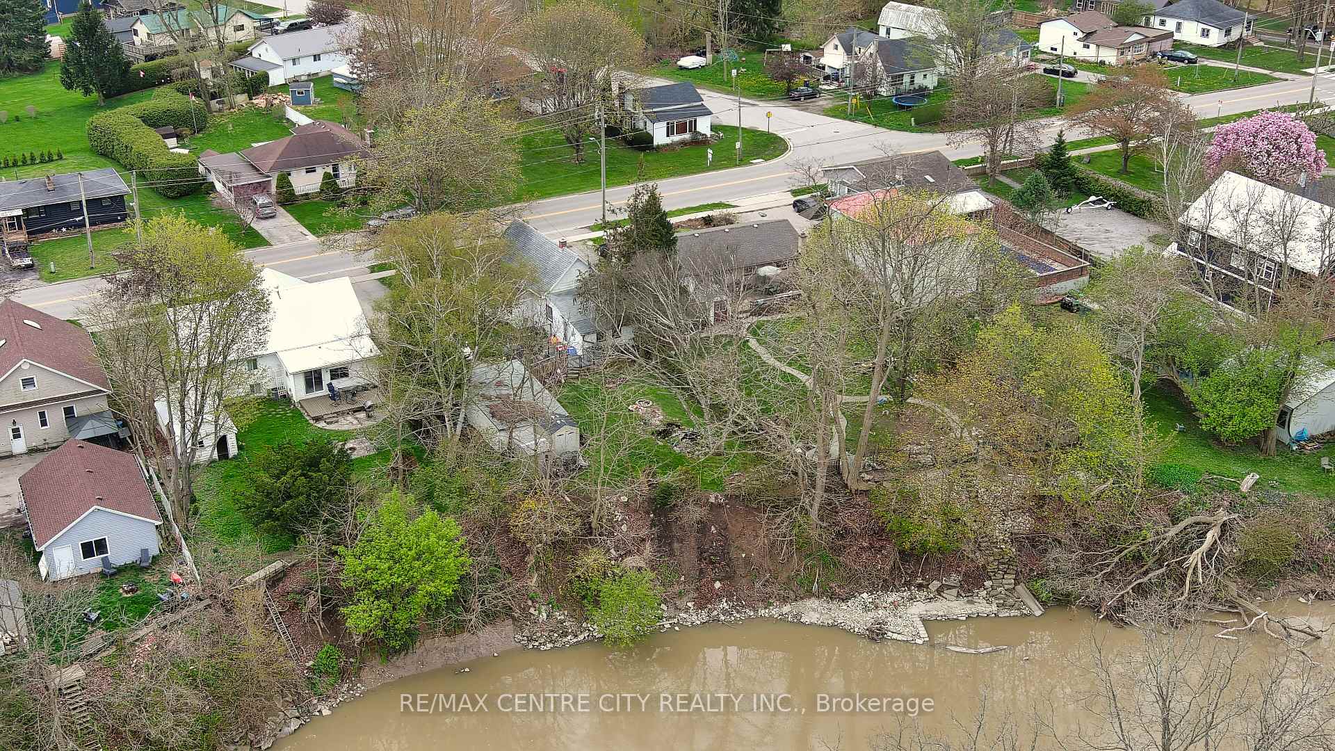 Photo 26 of 355 Warren Street, Central Elgin, Rural Central Elgin — HOMEH