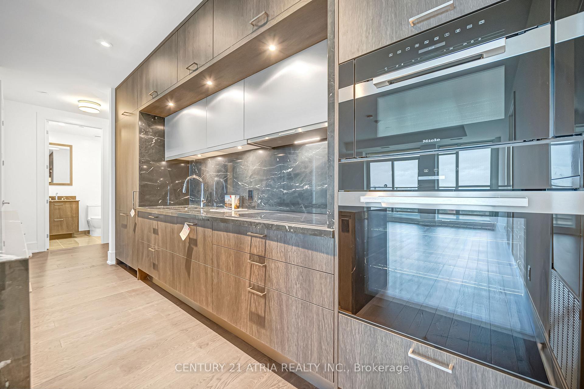 Photo 3 of Unit 504, 397 Royal Orchard Boulevard, Markham, Royal Orchard — HOMEH