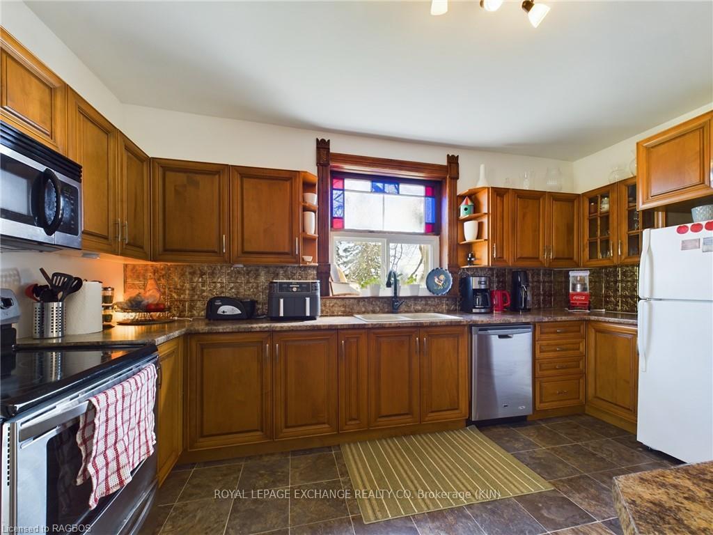Photo 14 of 171 Victoria Street, Central Huron, Clinton — HOMEH