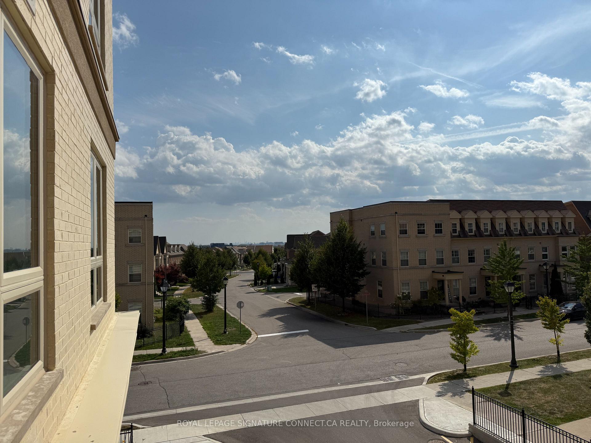 Photo 43 of Unit 223, 101 Cathedral High Street, Markham, Cathedraltown — HOMEH