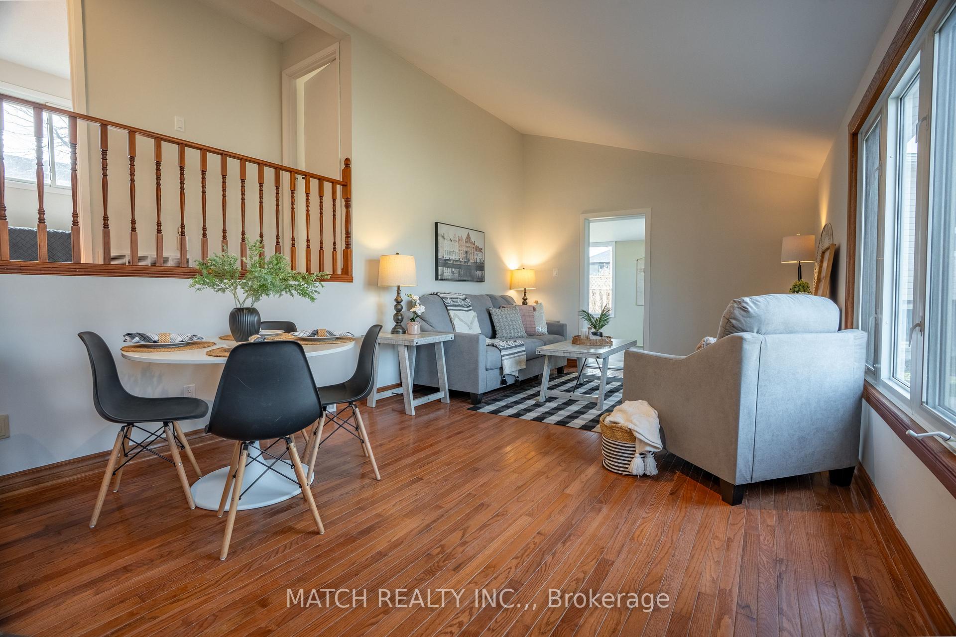Photo 5 of 72 Randolf Crescent, Chatham-Kent, Chatham — HOMEH