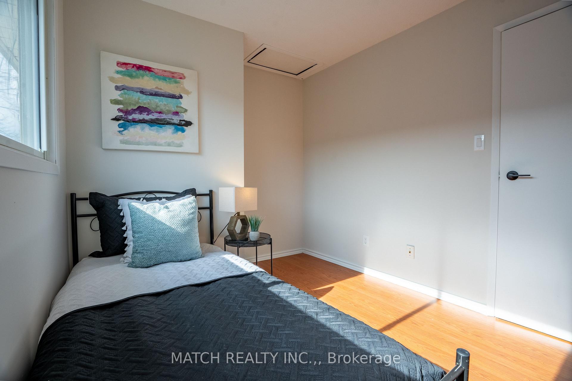 Photo 18 of 72 Randolf Crescent, Chatham-Kent, Chatham — HOMEH