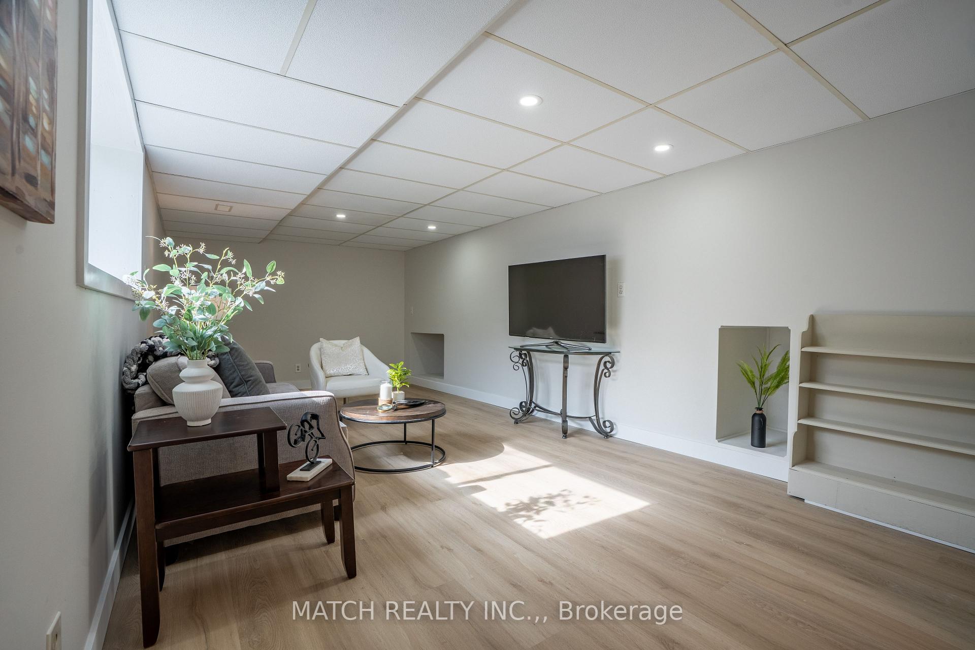 Photo 25 of 72 Randolf Crescent, Chatham-Kent, Chatham — HOMEH
