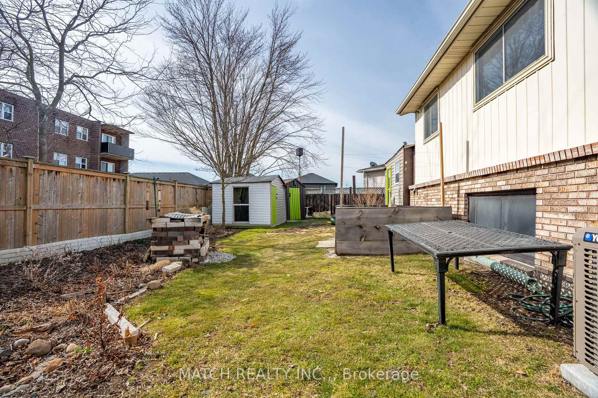 Photo 33 of 72 Randolf Crescent, Chatham-Kent, Chatham — HOMEH