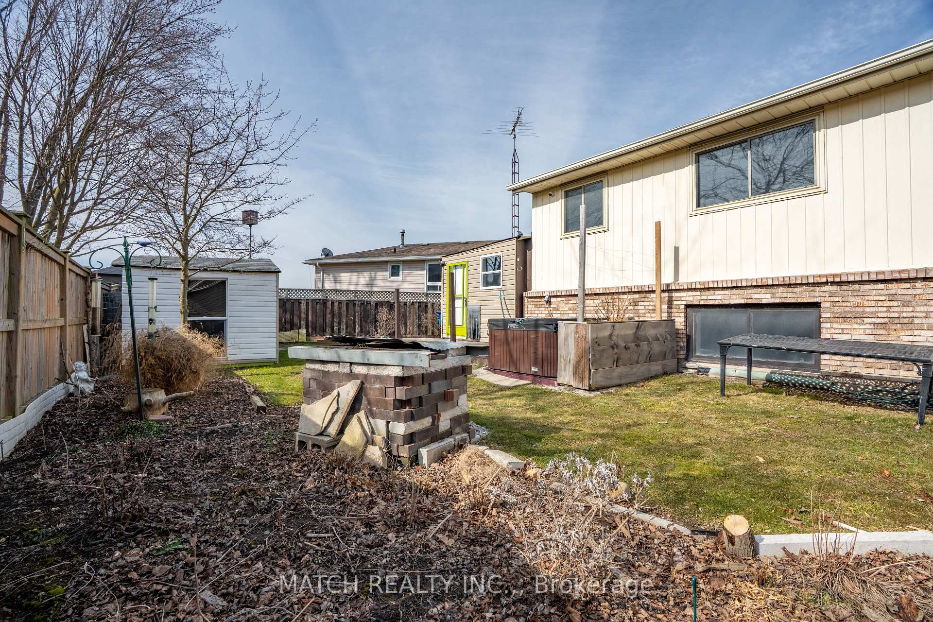 Photo 34 of 72 Randolf Crescent, Chatham-Kent, Chatham — HOMEH
